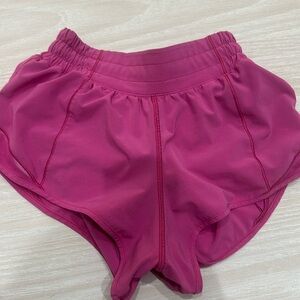 Lululemon Hotty Hot Shorts 2.5